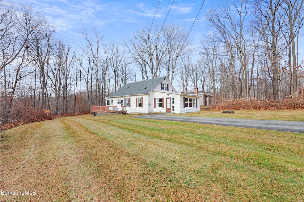 67 Scammell Ave, Pittsfield, MA 01201 - photo 1