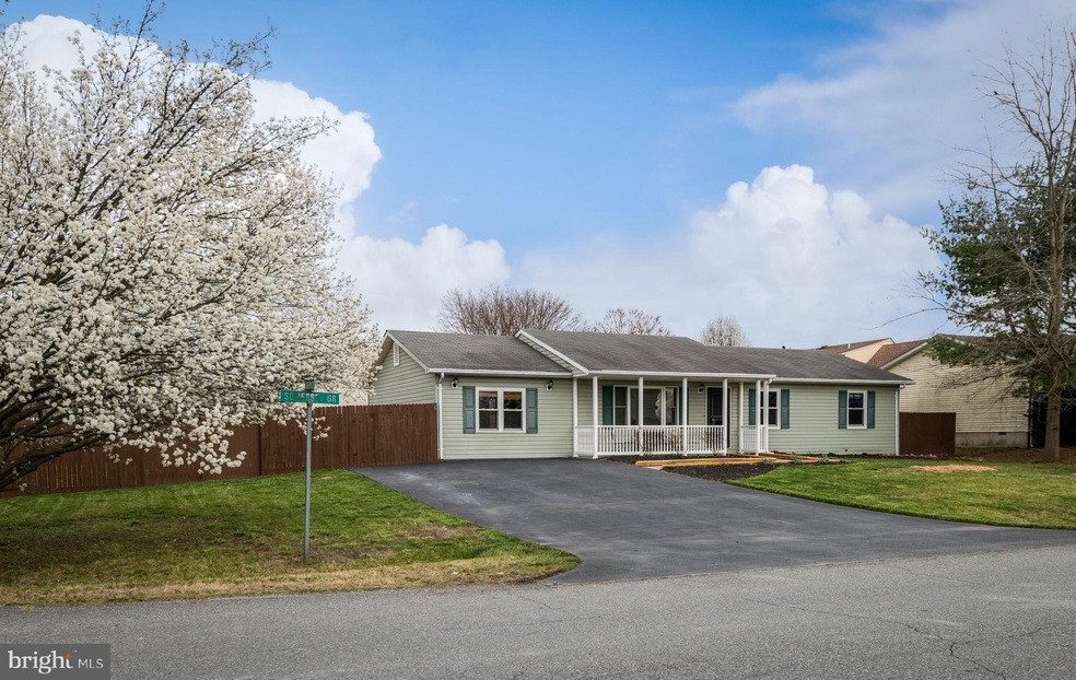 118 Somerset Dr, Stephens City, VA 22655 - photo 1