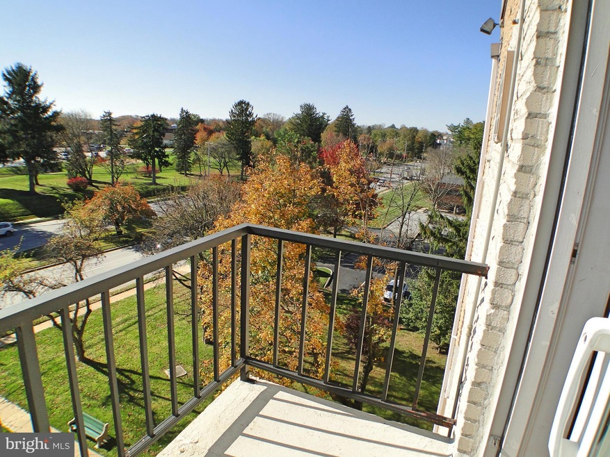 3421 W Chester Pike unit B65, Newtown Square, PA 19073 - photo 1