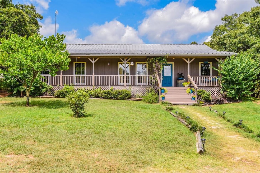 5447 Zion Hill Rd, Weatherford, TX 76088 - photo 1