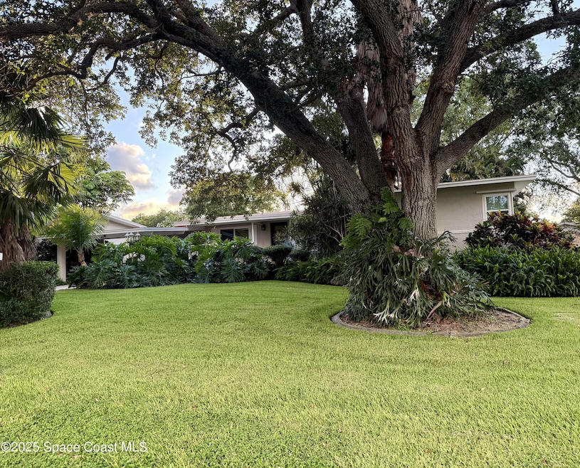 118 S Indian Circle