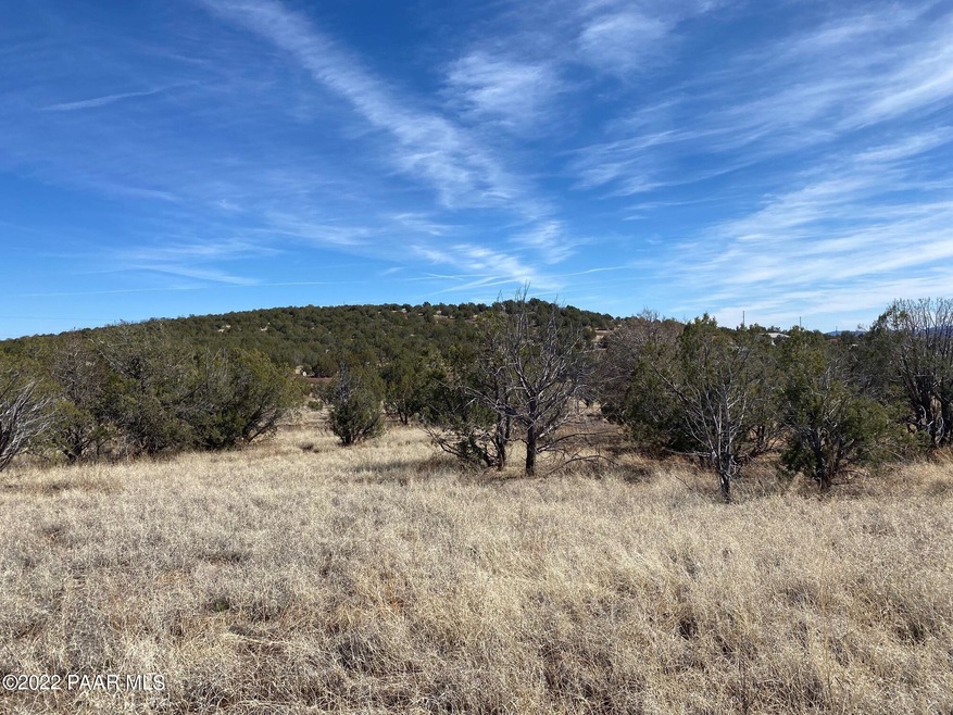 2277 W Albert Way, Ash Fork, AZ 86320 - photo 1