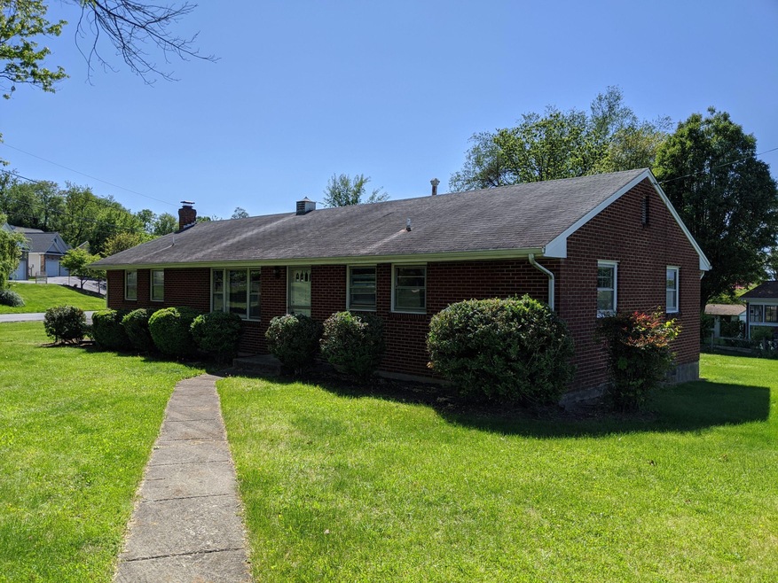 1229 Mountain View Rd