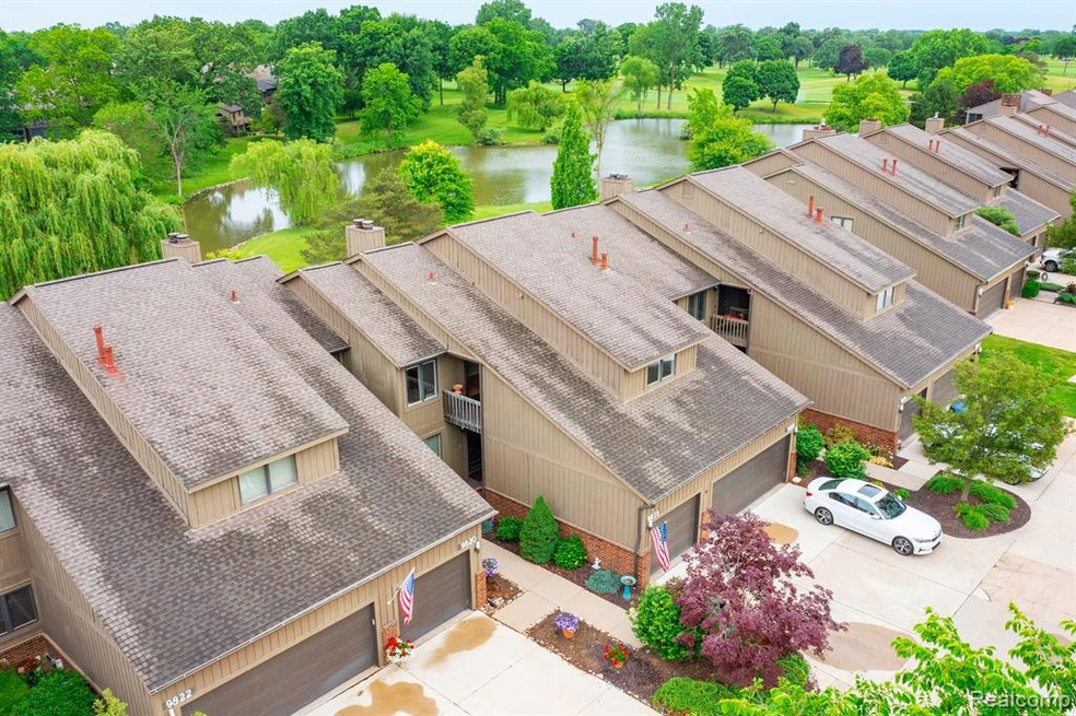 9818 Hawthorn Glen, Grosse Ile