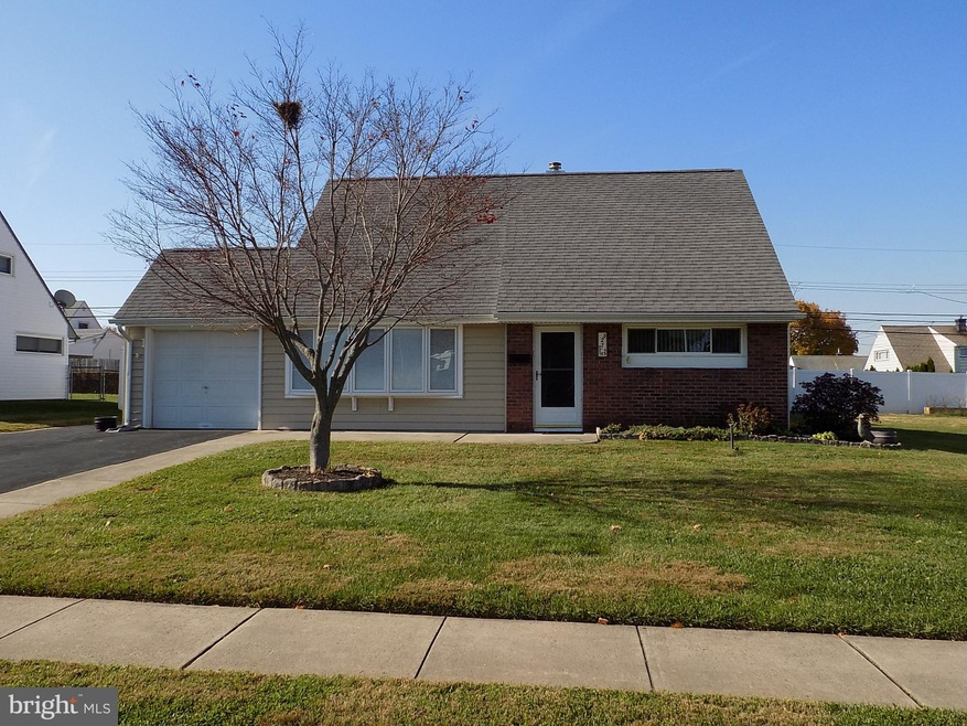 27 Crystal Place, Levittown, PA 19057 - photo 1