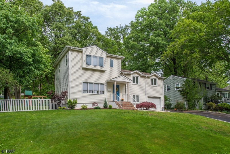 15 Countryside Dr, Livingston, NJ 07039 - photo 1