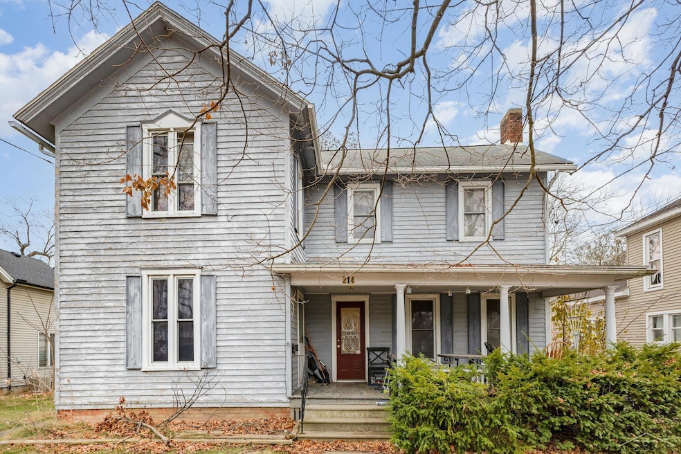 214 N Elm St, Owosso, MI 48867 - photo 1