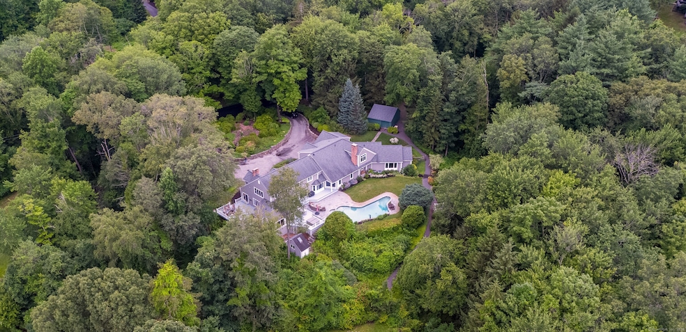 8 Up the Rd, West Simsbury, CT 06092 - photo 1