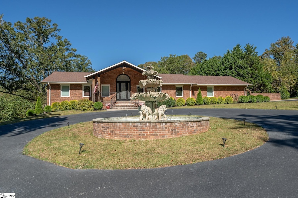 For Sale $899,900 • Co-Listing Agent