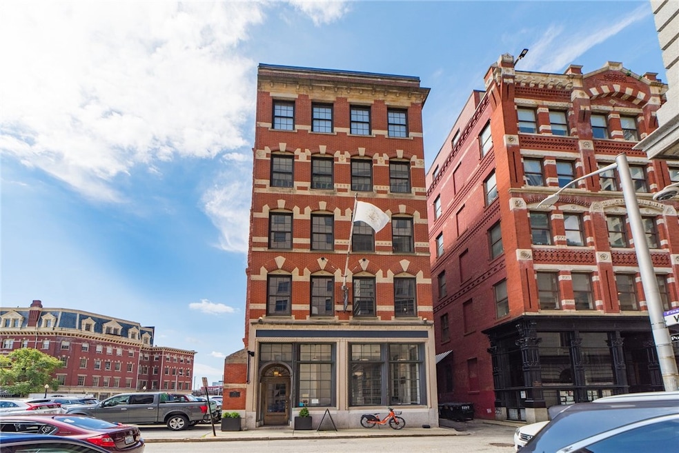 32 Custom House St unit 401, Providence, RI 02903 - photo 1