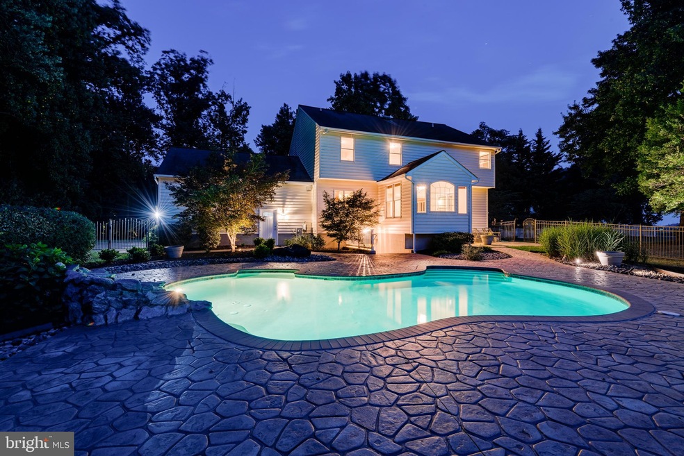 2006 Hillcrest Ave, Gambrills, MD 21054 - photo 1