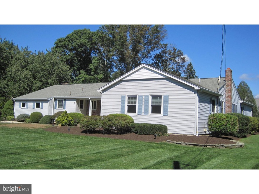 4 Farr Ave, Hightstown, NJ 08520 - photo 1