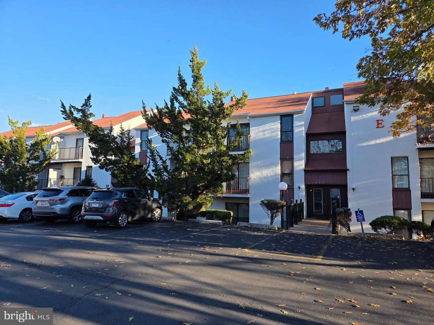 301 Byberry Rd unit E8, Philadelphia, PA 19116 - photo 1