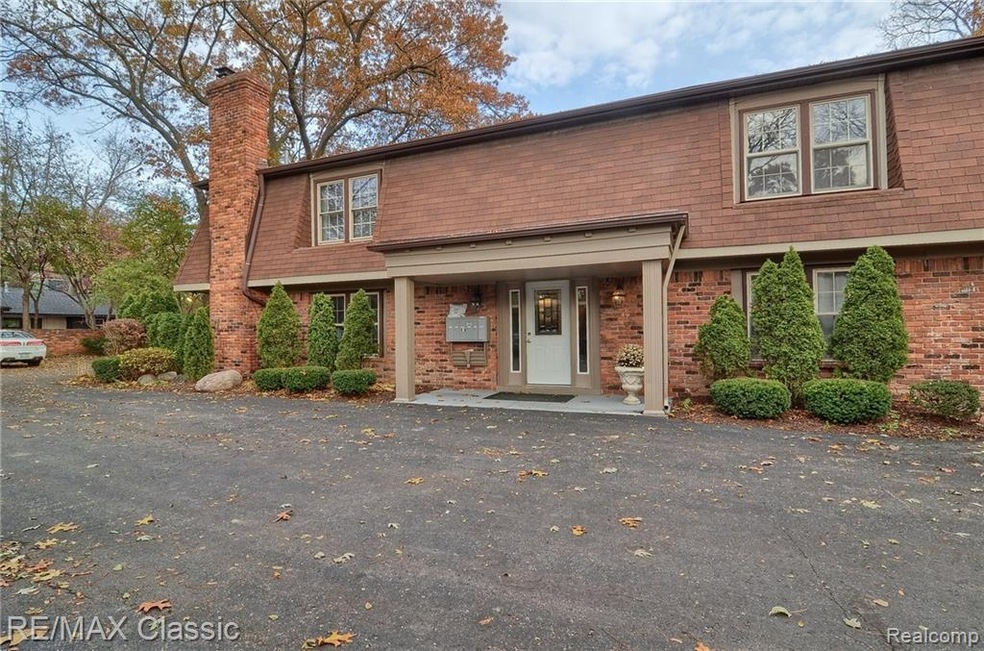 6350 Telegraph Rd unit 2, Bloomfield Hills, MI 48301 - photo 1