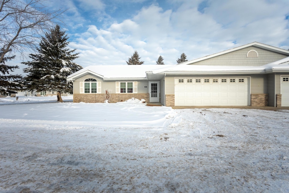 723 Amanda Ln, Alexandria, MN 56308 - photo 1