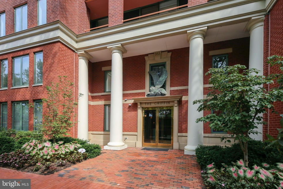 The Griffin Condominium unit 805, Washington, DC 20037 - photo 1