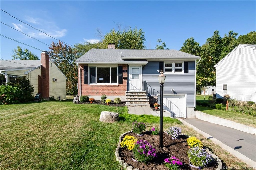 689 Folly Brook Blvd in Wethersfield, a Contempora