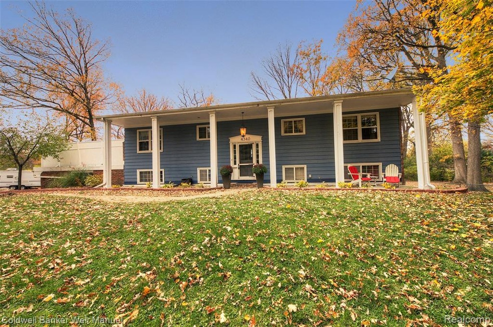 1_Exterior Front.jpg