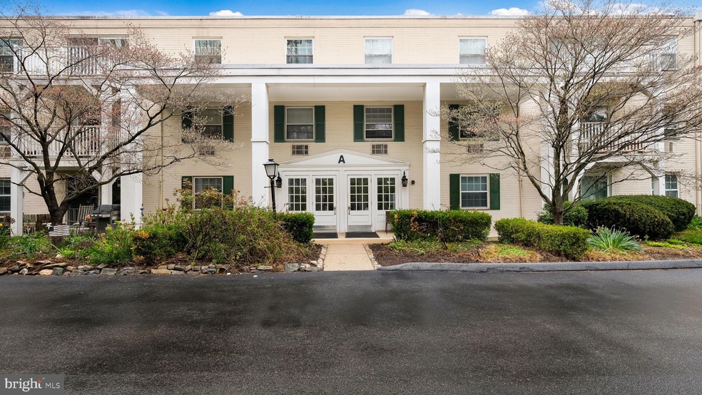 Lafayette Greene Condominium unit CONDO 337, Lafayette Hill, PA 19444 - photo 1