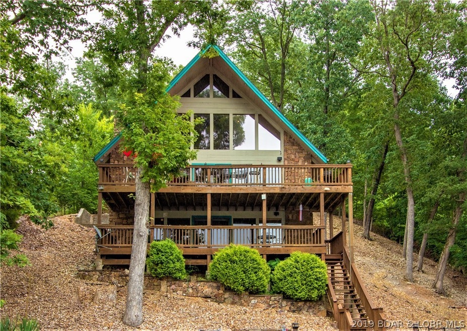 PRIVATE, MAINTENANCE FREE, LARGE LOT, SURROUNDED B