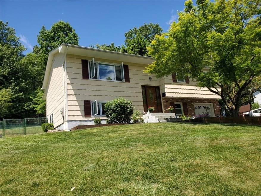 48 S Lilburn Dr, Garnerville, NY 10923 - photo 1