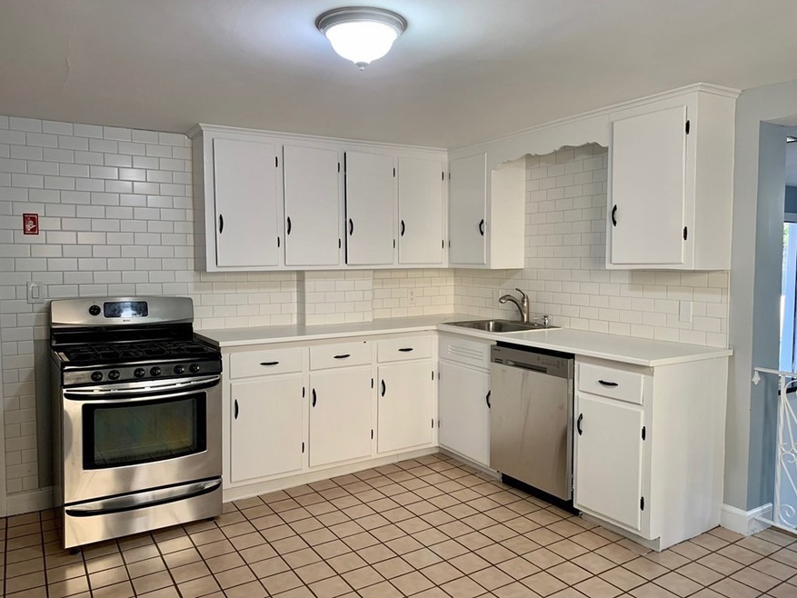 35 Bryant St unit 1, Everett, MA 02149 - photo 1