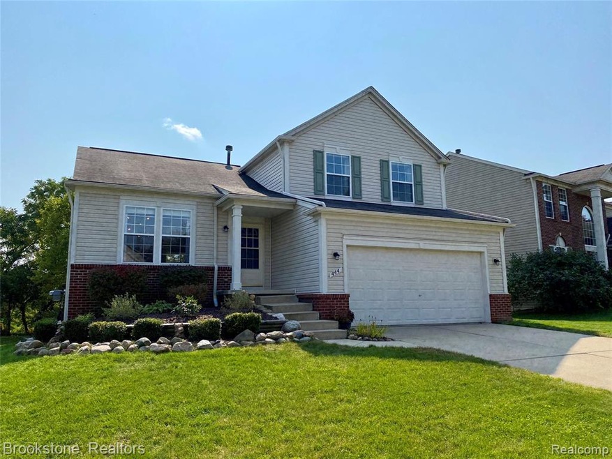 THIS LARGE (1,829 SQ FT) 3 BEDROOM HOUSE WITH 3.1 
