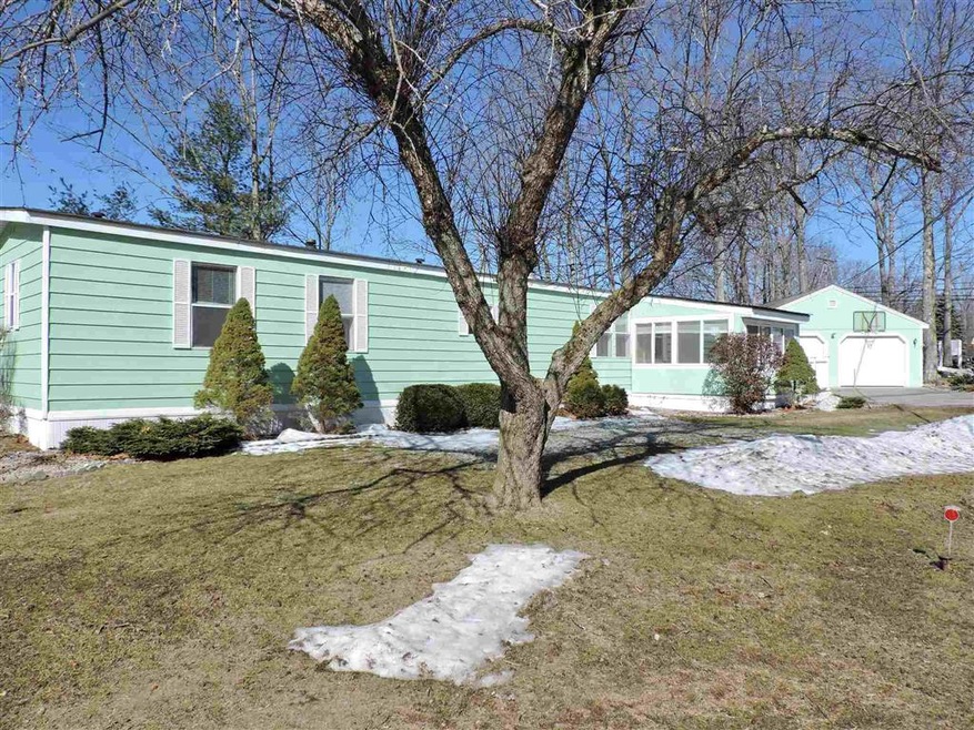 732 Concord Stage Rd, Weare, NH 03281 - photo 1