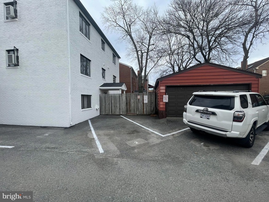 4206 Washington Blvd unit 3, Arlington, VA 22201 - photo 1