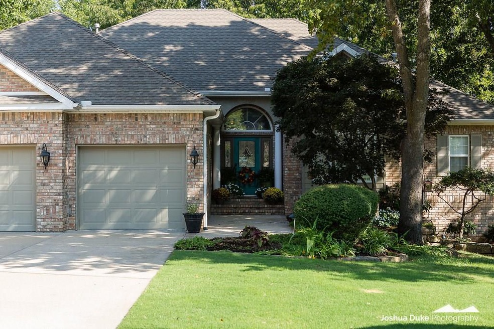 Hidden Oasis! Over an acre in the middle of town..you won't find the best of both worlds anywhere else!