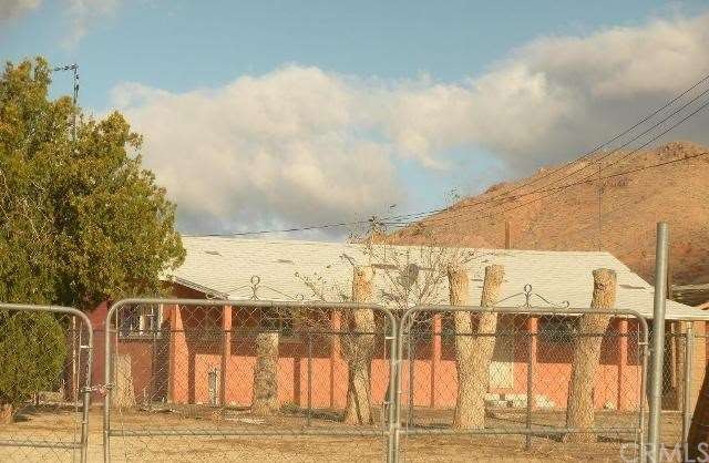 3701 50th St W, Rosamond, CA 93560 - photo 1