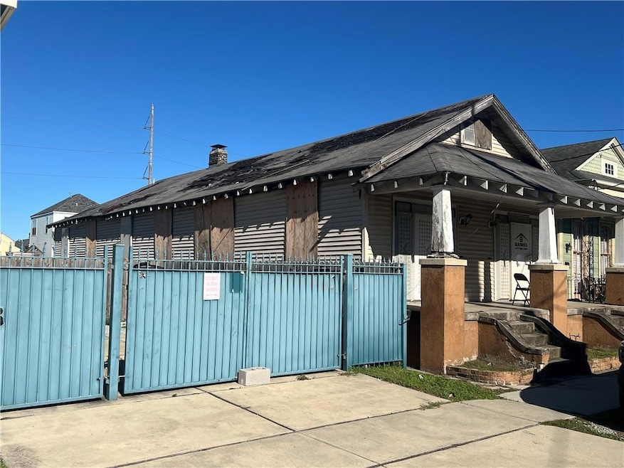 1561 N Roman St, New Orleans, LA 70116 - photo 1