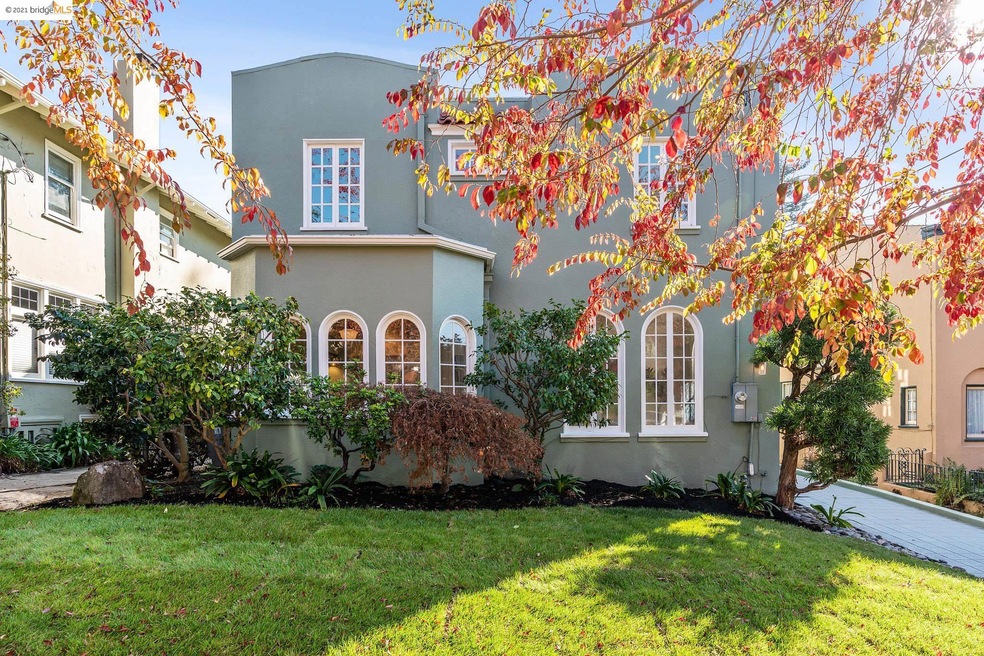 2924 Russell St, Berkeley, CA 94705 - photo 1