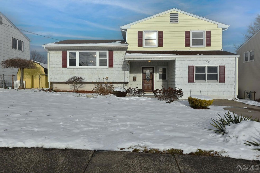 710 Franklin Dr, Perth Amboy, NJ 08861 - photo 1