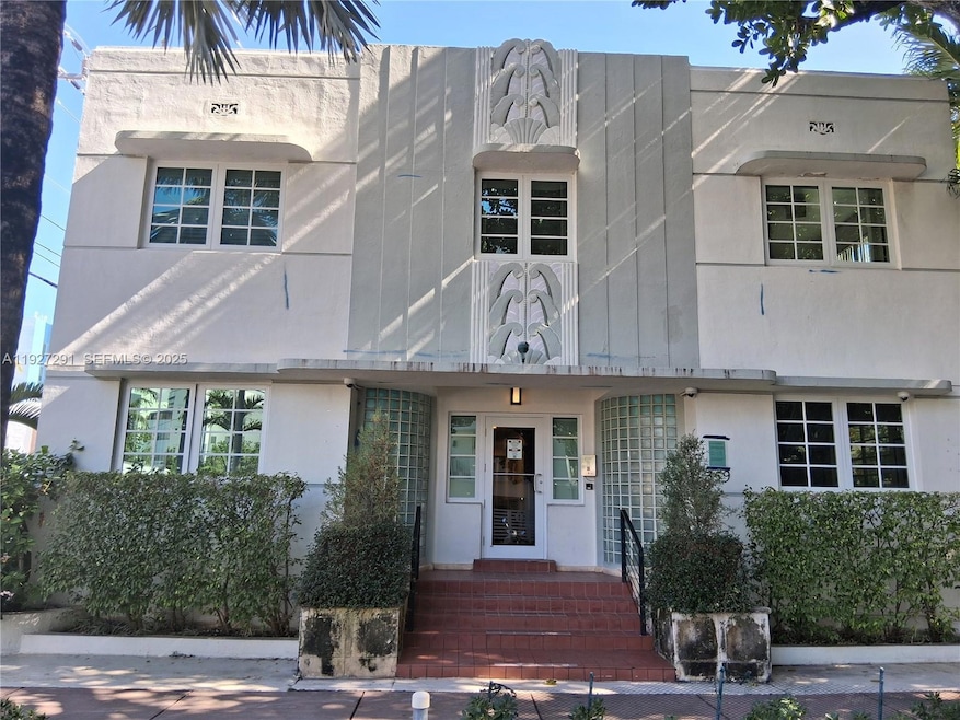 359 Meridian Ave unit A209, Miami Beach, FL 33139 - photo 1
