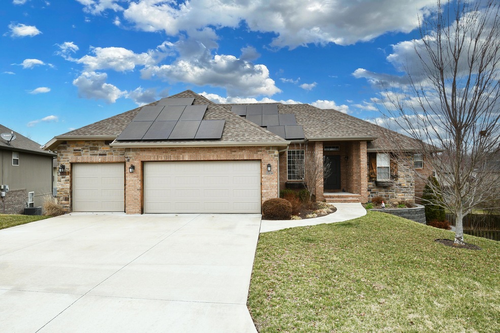 614 N Montclair Way, Nixa, MO 65714 - photo 1