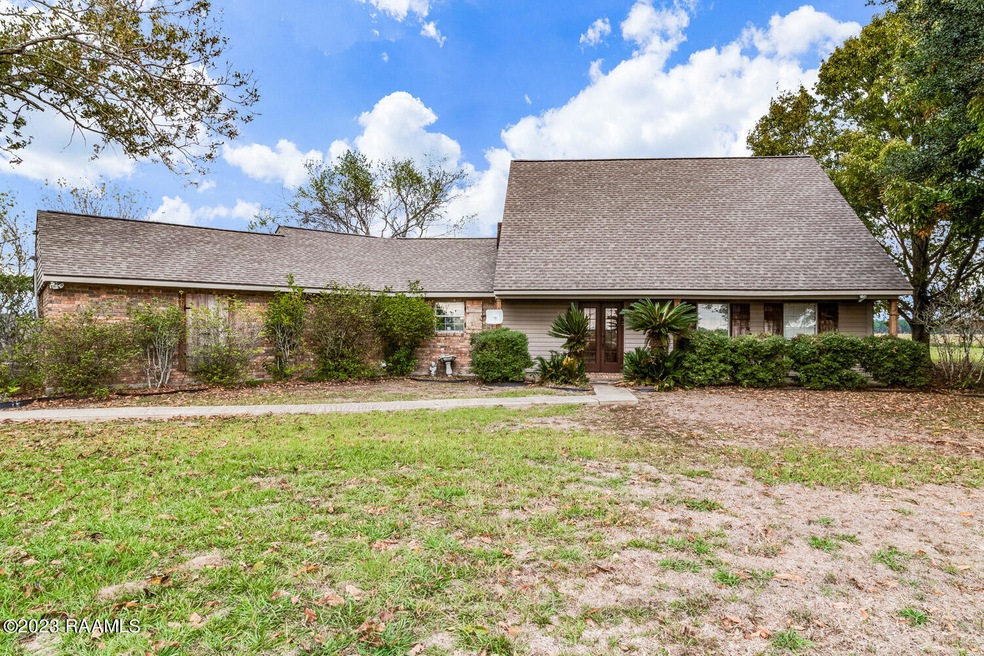 1617 Grey Fox Hwy-2
