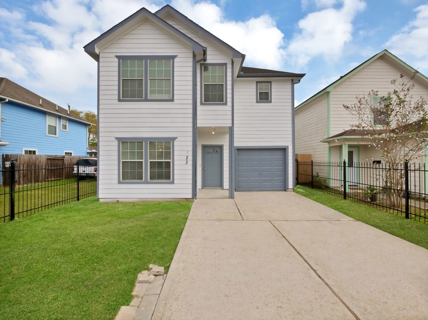 523 Firnat St, Houston, TX 77022 - photo 1