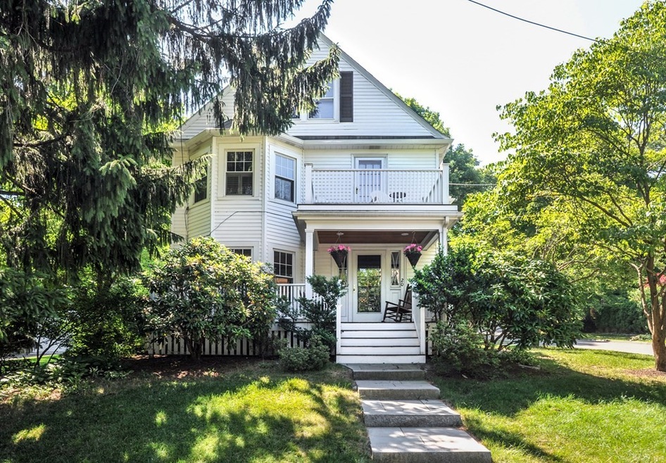 20 Crescent St, Wellesley Hills, MA 02481 - photo 1