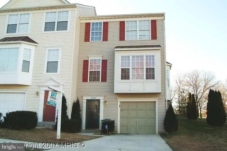 7005 Yellow Amber Ct, Capitol Heights, MD 20743 - photo 1