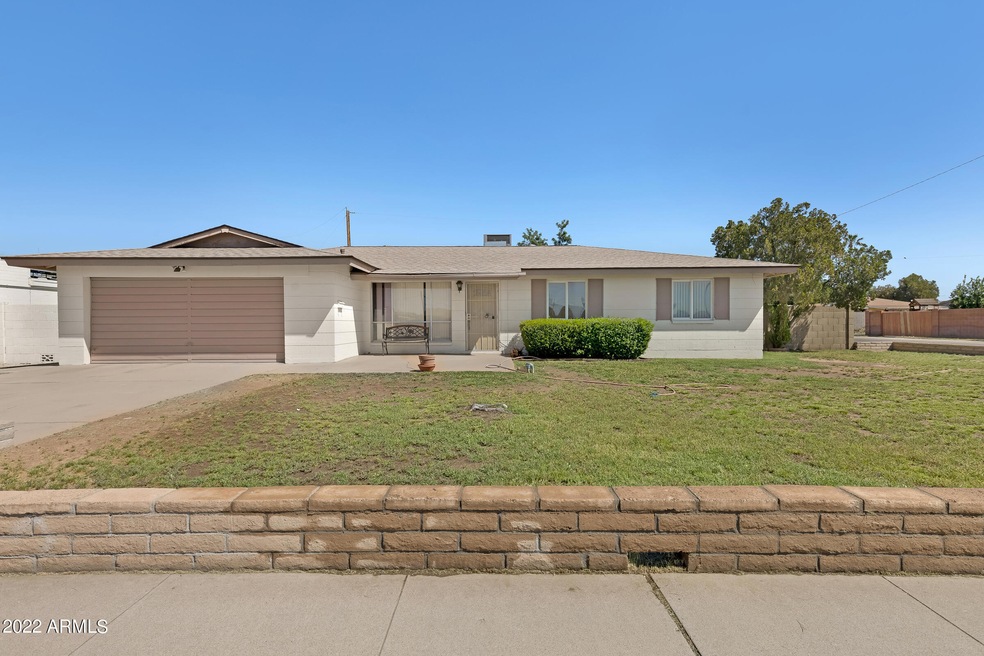 3220 W Thunderbird Rd-1