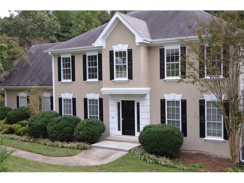 New exterior paint -- all fresh and new!