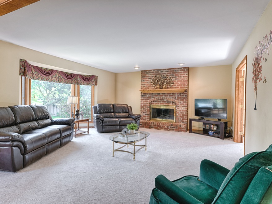 3824 Celeste Ln, Naperville, IL 60564 - photo 1