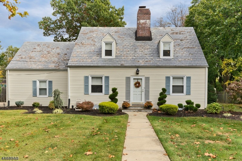 12 Voorhees Rd, New Brunswick, NJ 08901 - photo 1