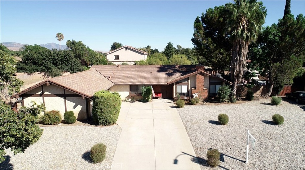 14940 Drell St, Sylmar, CA 91342 - photo 1