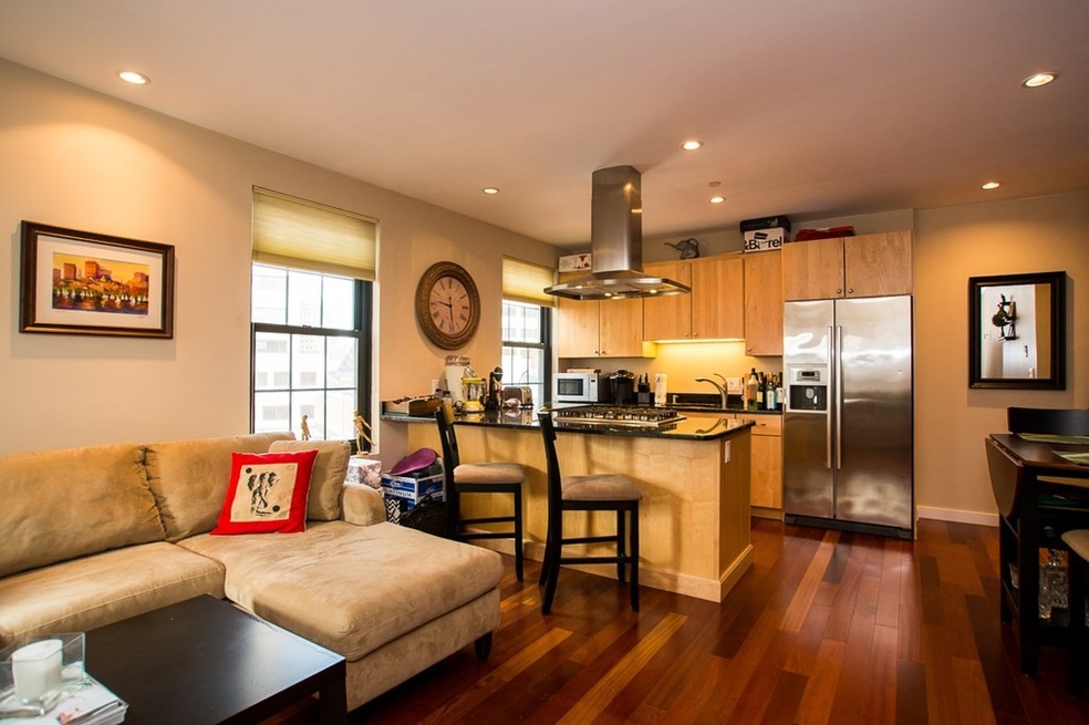 101 Broad St unit 8D, Boston, MA 02110 - photo 1