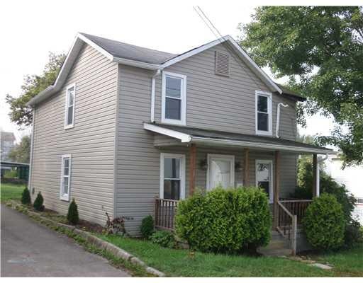 Exterior Front. Great 3 bedroom, 1 bath home!