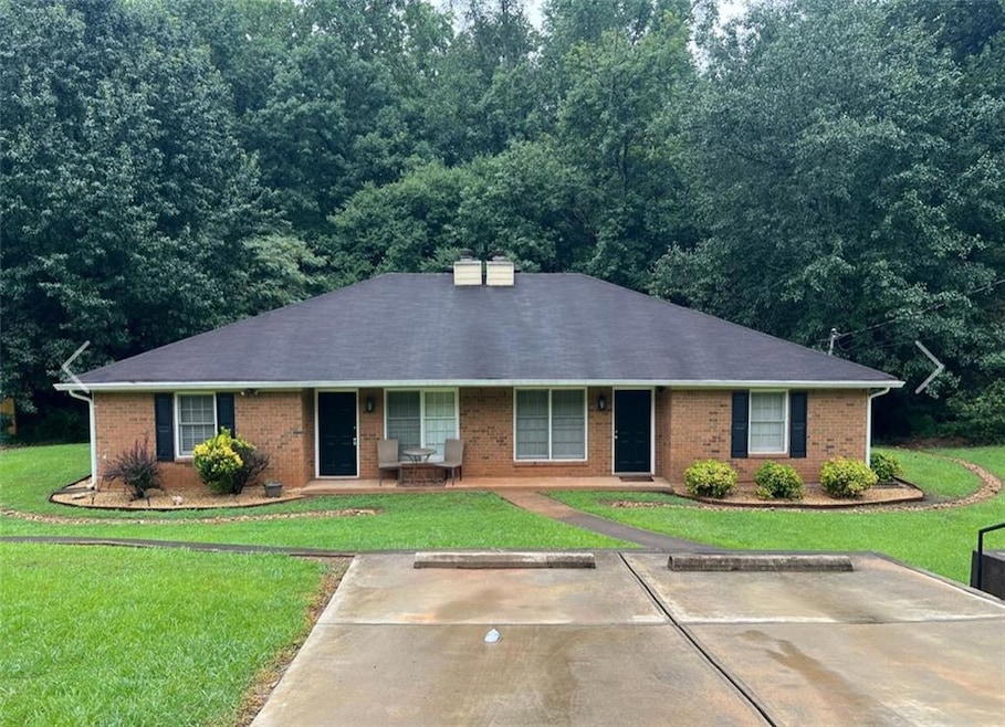 For Sale $424,900 • Co-Listing Agent