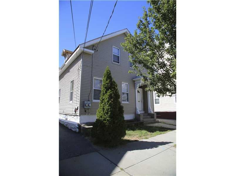 137 Sutton St unit 1, Providence, RI 02903 - photo 1