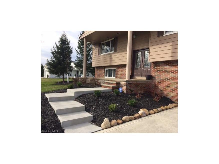 12562 Athena Dr, North Royalton, OH 44133 - photo 1